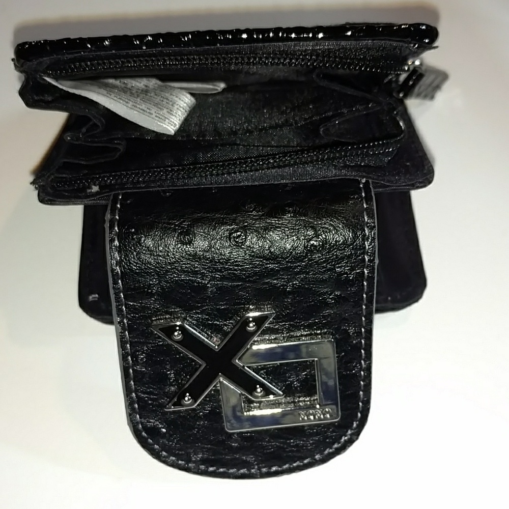 XOXO SIGNATURE SMALL WALLET - Picture 7 of 8